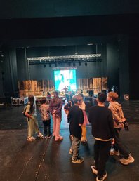 ЗАКУЛИСЬЕ настоящего театра  🎭